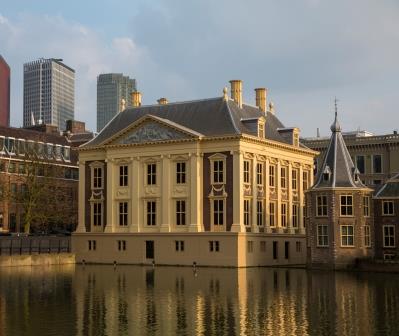 Het Mauritshuis vanaf de Hofvijver FOTO Ivo Hoekstra CREDITS: Mauritshuis, Den Haag