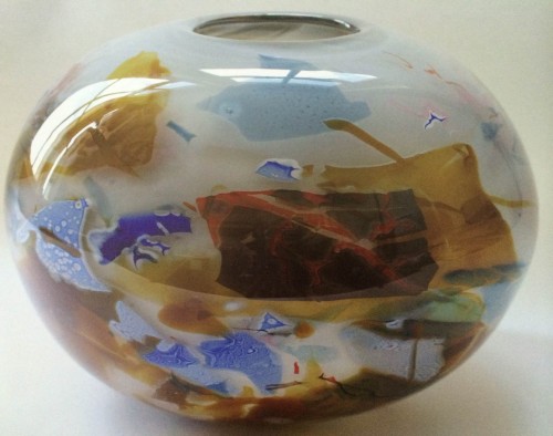 Een glazen object van Thea Figee CREDITS: Thea Figee, Museum van Lien
